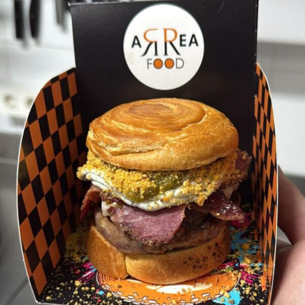 1. AMERICAN TRAVIS (BURGUER DEL MES)